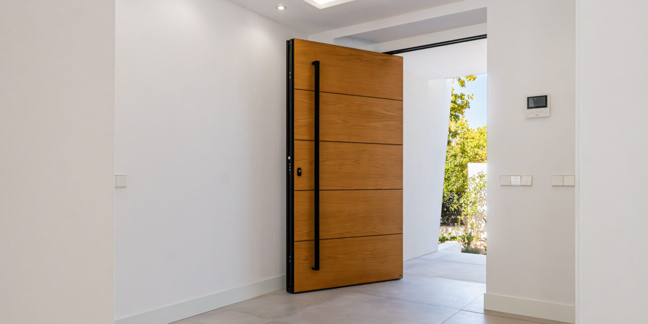 2.⁠ ⁠Entrada de la casa- Playa de Sitges 23,Boadilla del monte - Inmobhomes - LUDAforRealEstate - 1