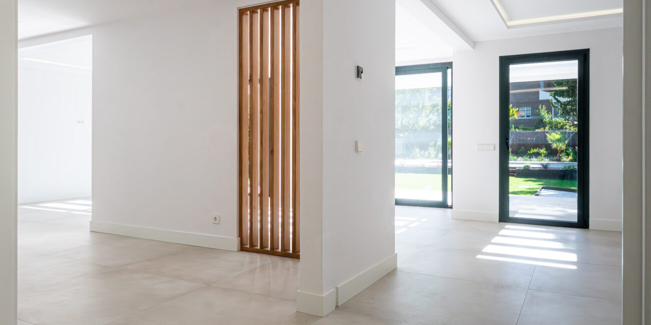 2.⁠ ⁠Entrada de la casa- Playa de Sitges 23,Boadilla del monte - Inmobhomes - LUDAforRealEstate - 3