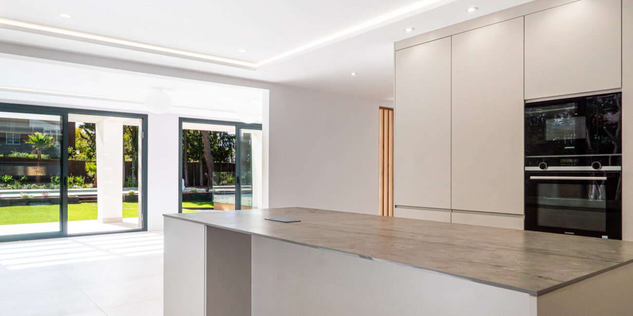 4.⁠ ⁠Cocina - Playa de Sitges 23,Boadilla del monte - Inmobhomes - LUDAforRealEstate -4