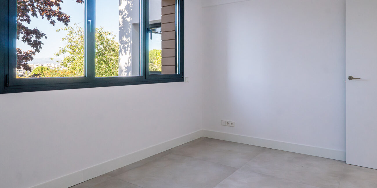 8.⁠ ⁠Otras habitaciones + baños - Playa de Sitges 23,Boadilla del monte - Inmobhomes - LUDAforRealEstate -11